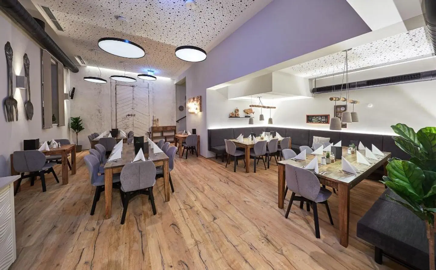 Two Timez Boutique Hotel Restaurant