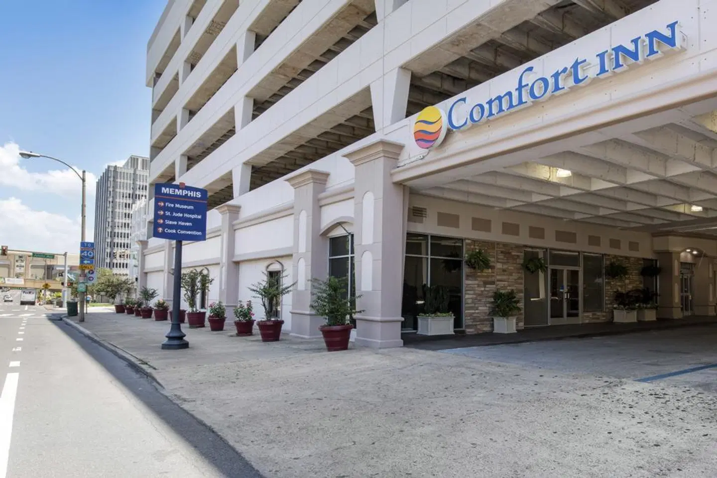 Comfort Inn Downtown Memphis EXTERIOR