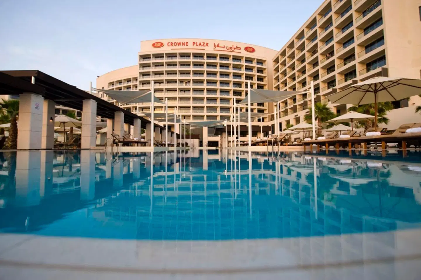 Crowne Plaza Abu Dhabi-Yas Island OUTDOOR_POOL