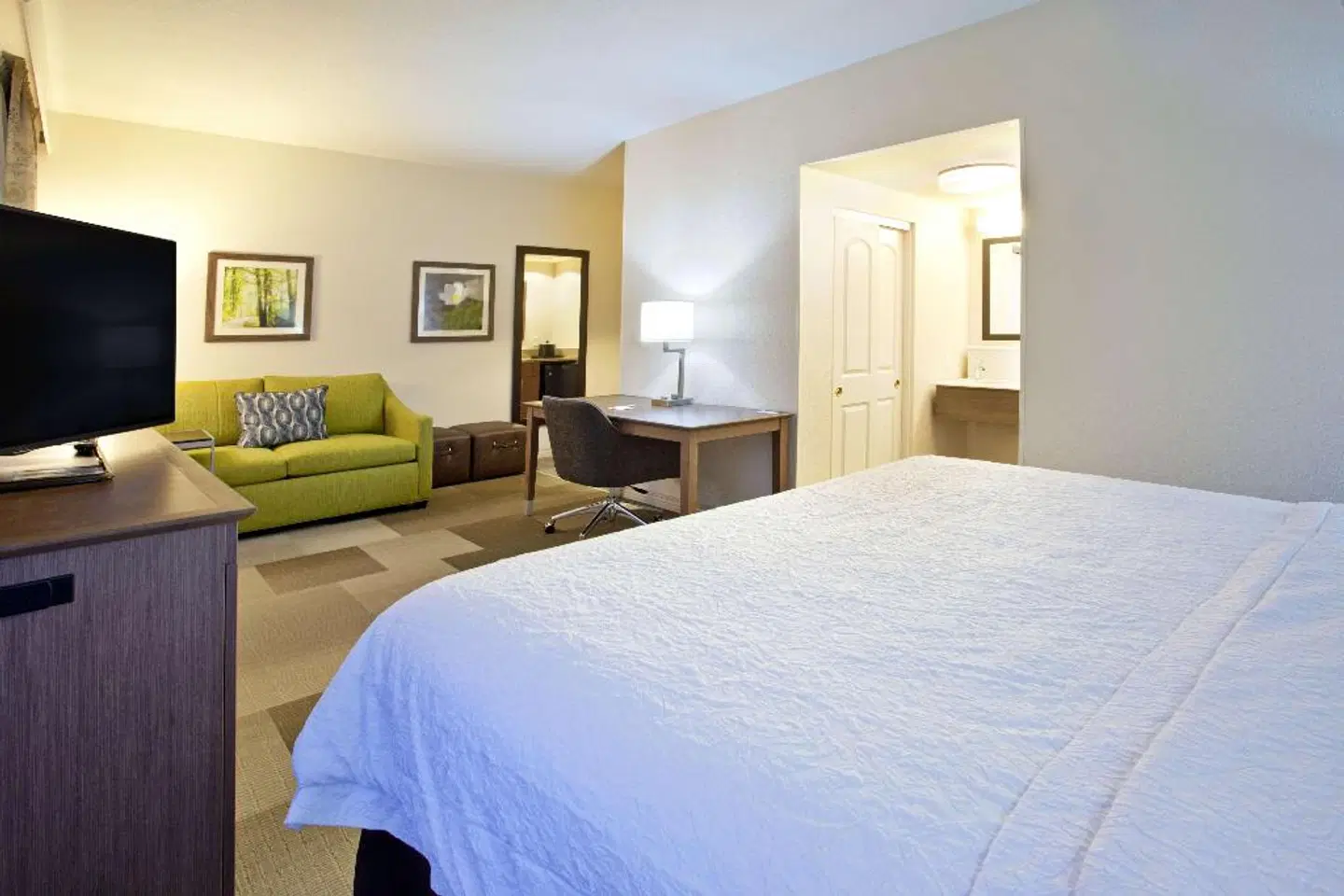 Hampton Inn & Suites Nashville Smyrna ROOM_EXAMPLE