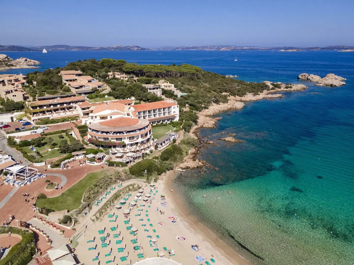 Club Hotel Baja Sardinia EXTERIOR