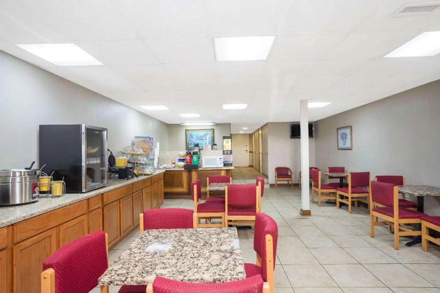 Days Inn by Wyndham Lincolnton LOUNGE_LOBBY