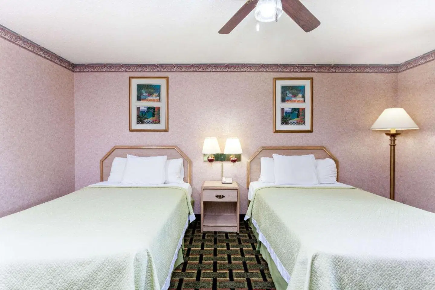 Days Inn by Wyndham Holladay ROOM_EXAMPLE