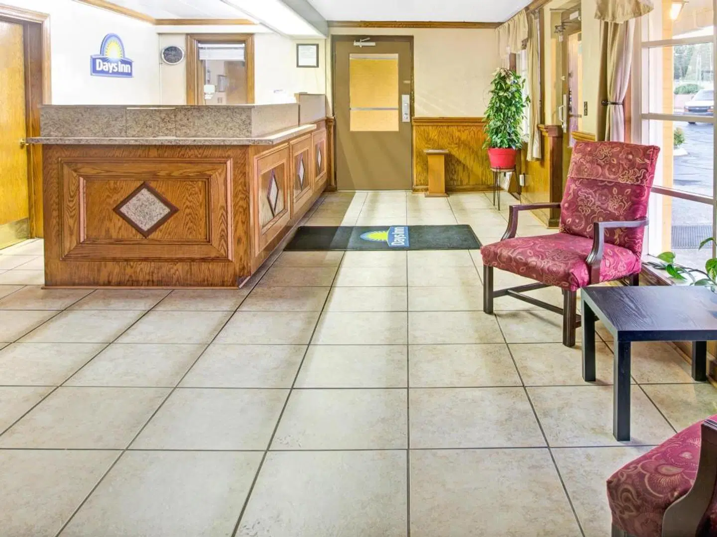 Days Inn by Wyndham Lincolnton LOUNGE_LOBBY