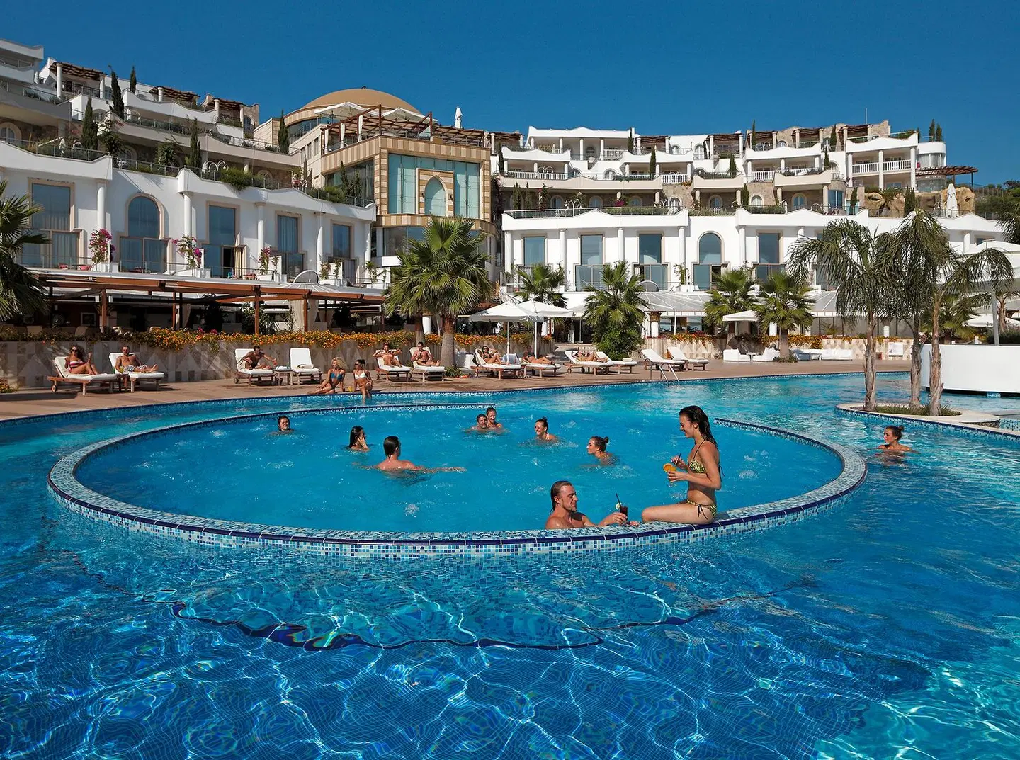 Sianji Well-Being Resort OUTDOOR_POOL