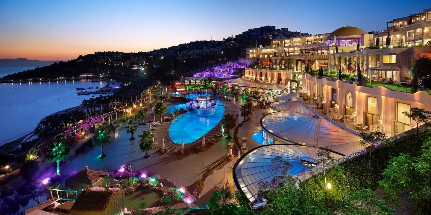 Sianji Well Being Resort OUTDOOR_POOL