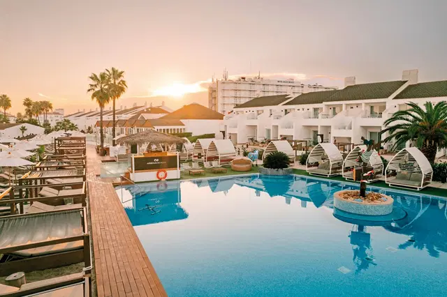 Lago Resort Menorca - Casas del Lago OUTDOOR_POOL