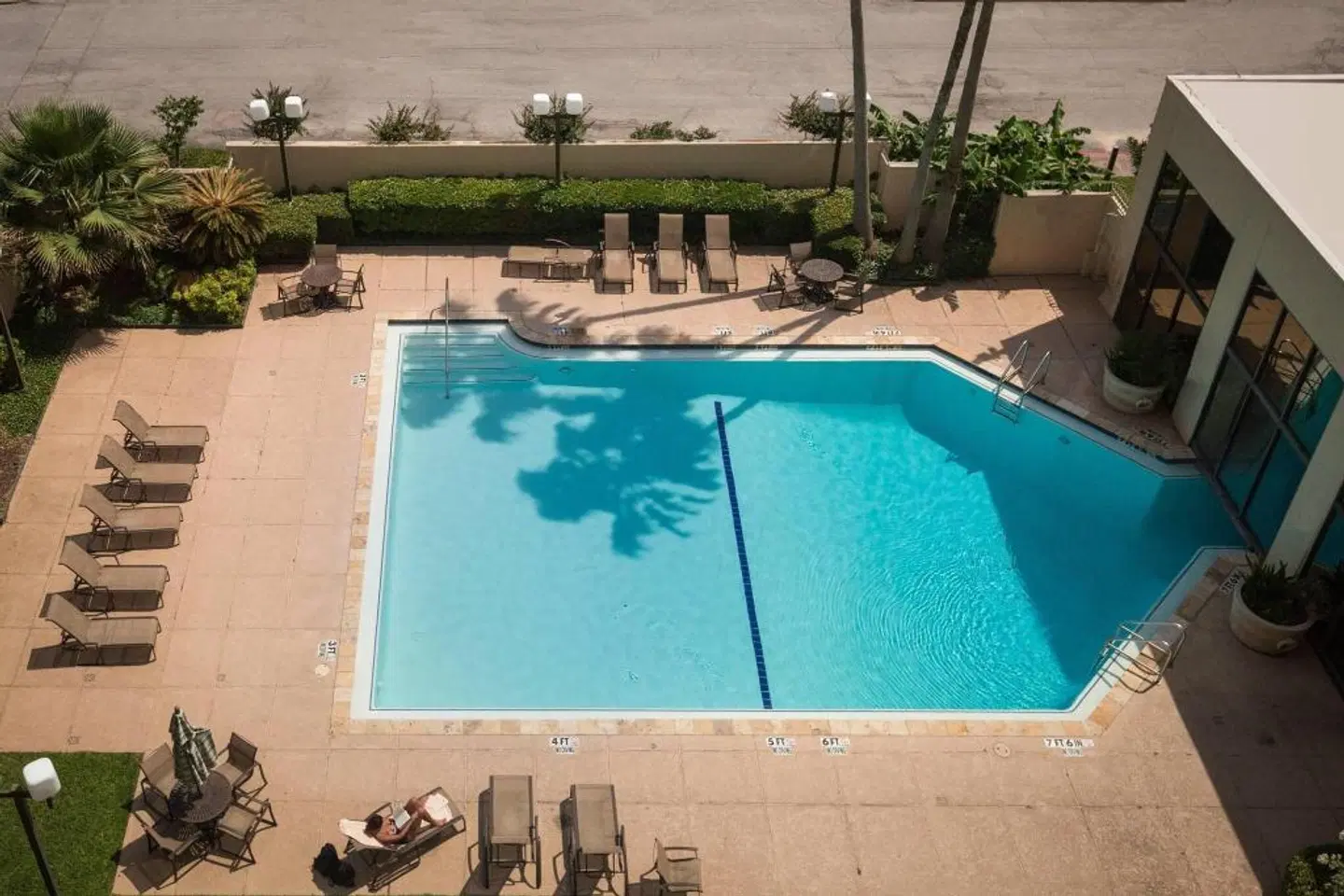Houston Marriott Westchase OUTDOOR_POOL
