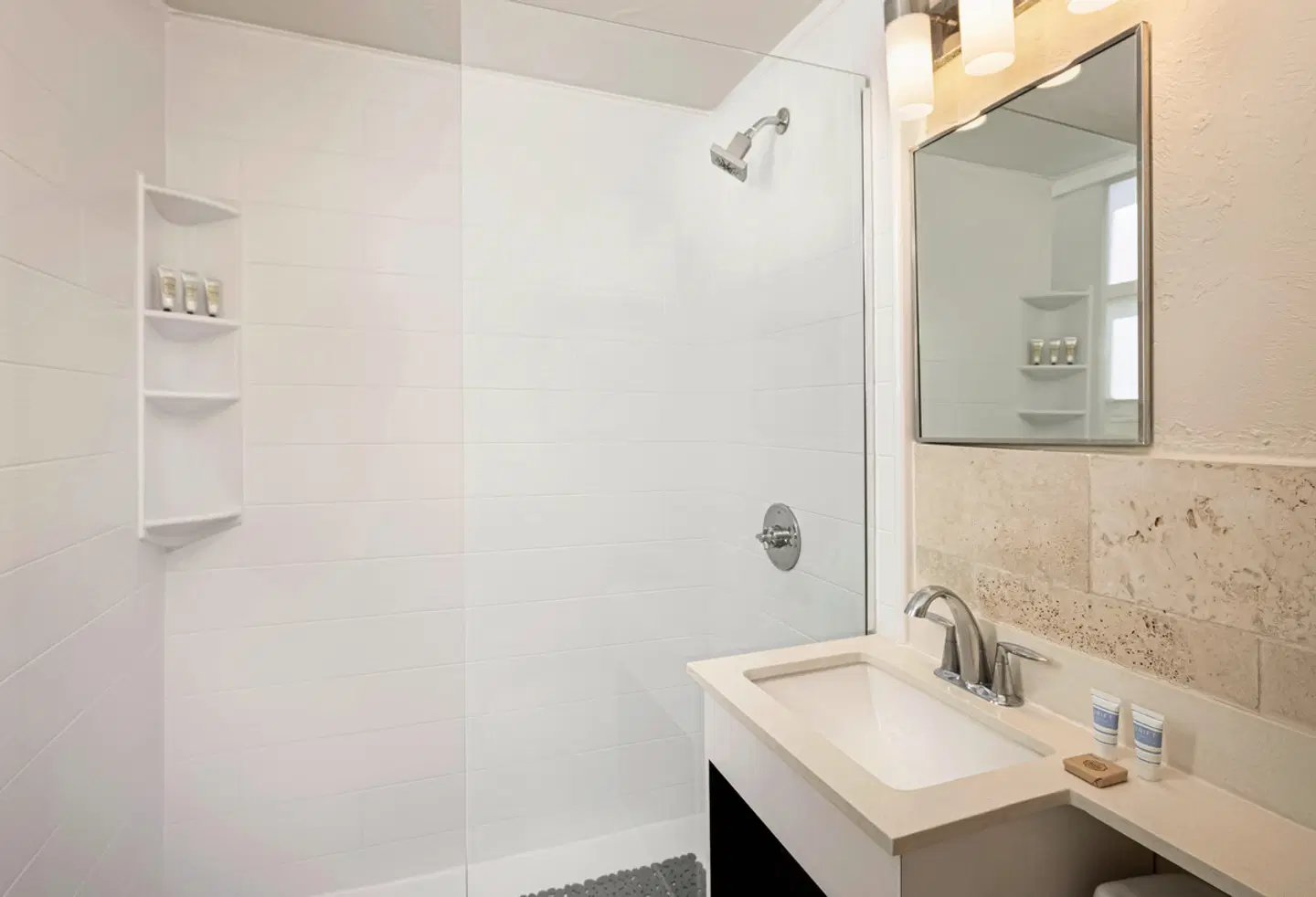 Ocean Five Hotel Miami Badezimmer