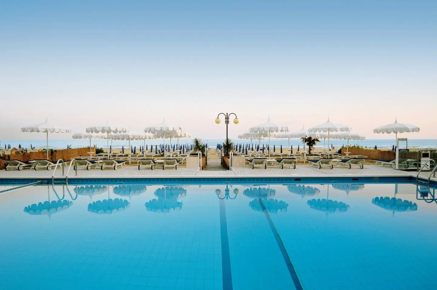 Hotel Beny OUTDOOR_POOL