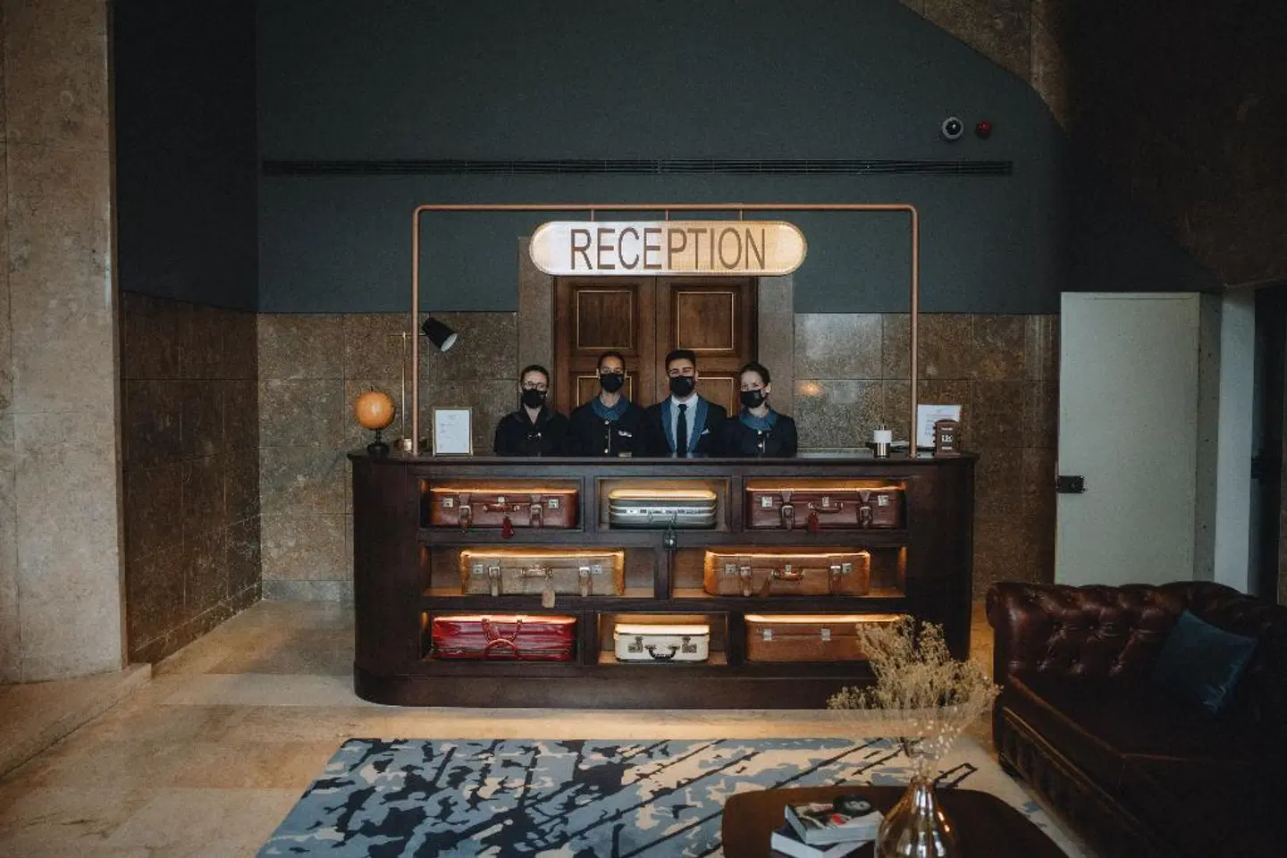 The Editory Riverside Santa Apolonia Bar