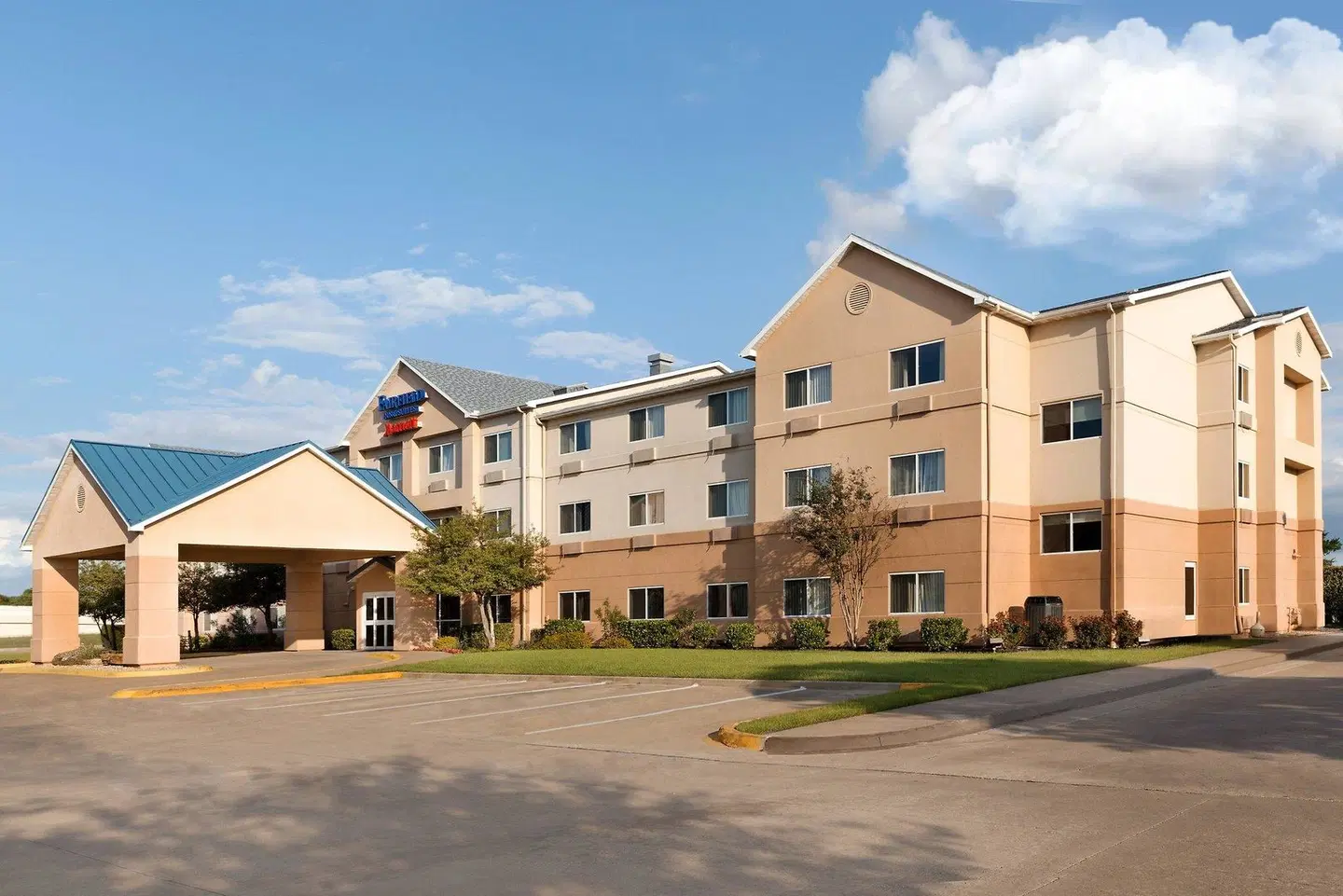 Fairfield Inn & Suites by Marriott Dallas Mesquite EXTERIOR