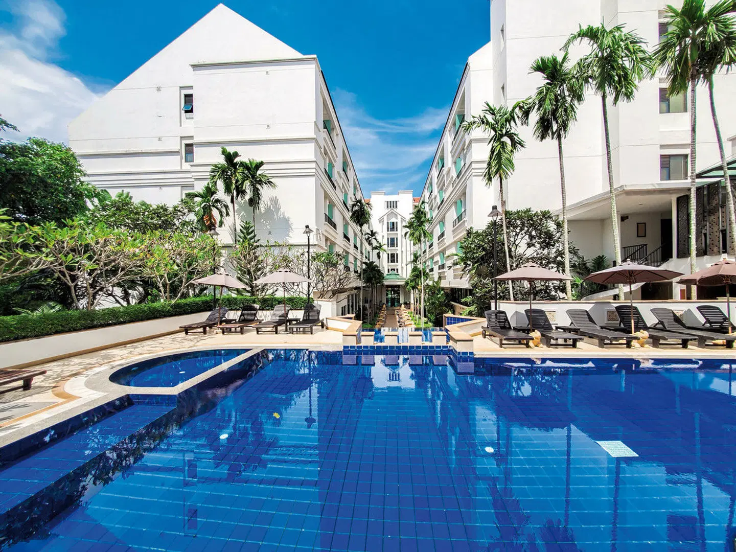 Tara Angkor Hotel OUTDOOR_POOL