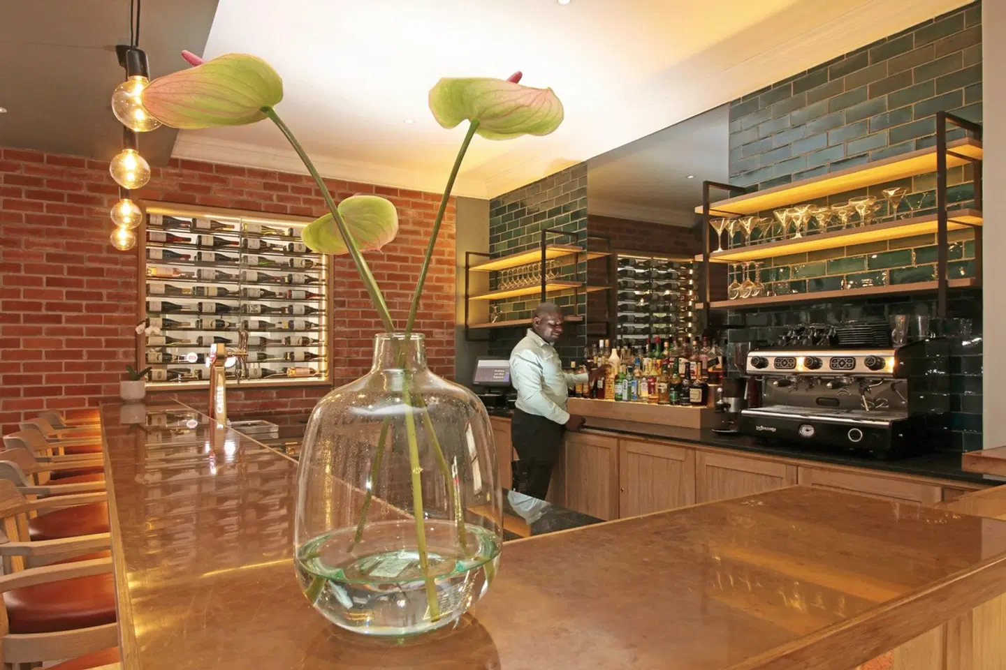 Hollow on the Square Cape Town Bar