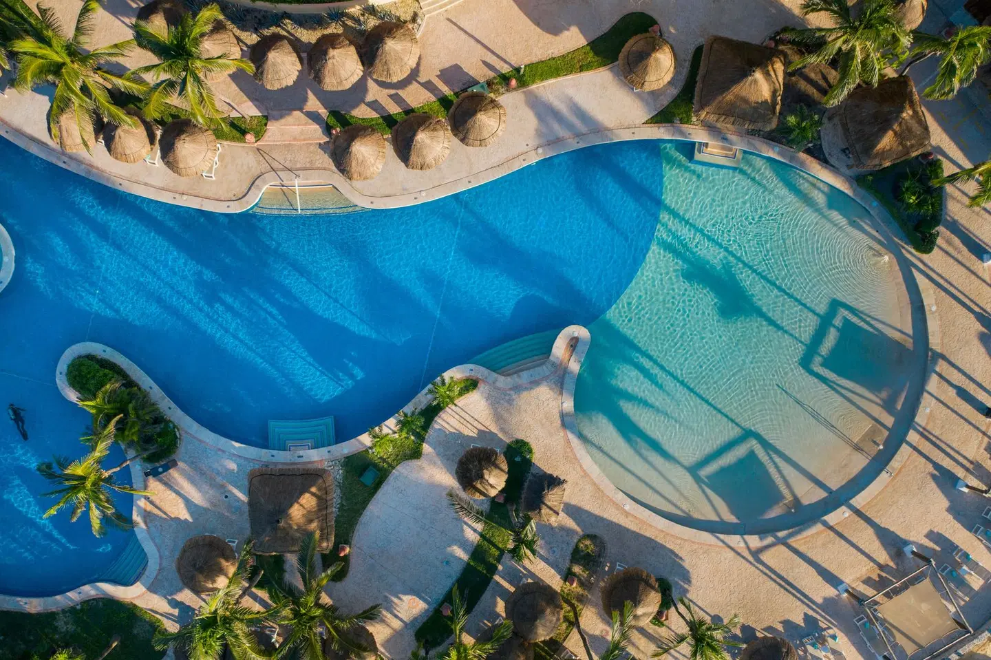 Iberostar Waves Tucán OUTDOOR_POOL