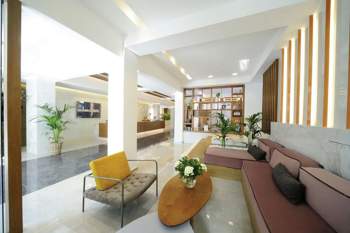 Atrium Ambiance LOUNGE_LOBBY