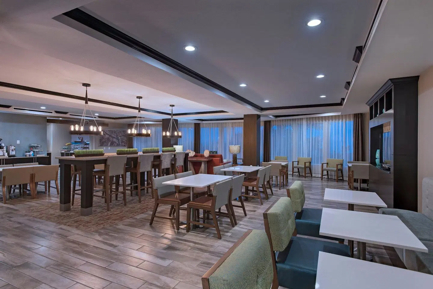 Holiday Inn Express & Suites Austin NW - Four Points Restaurant