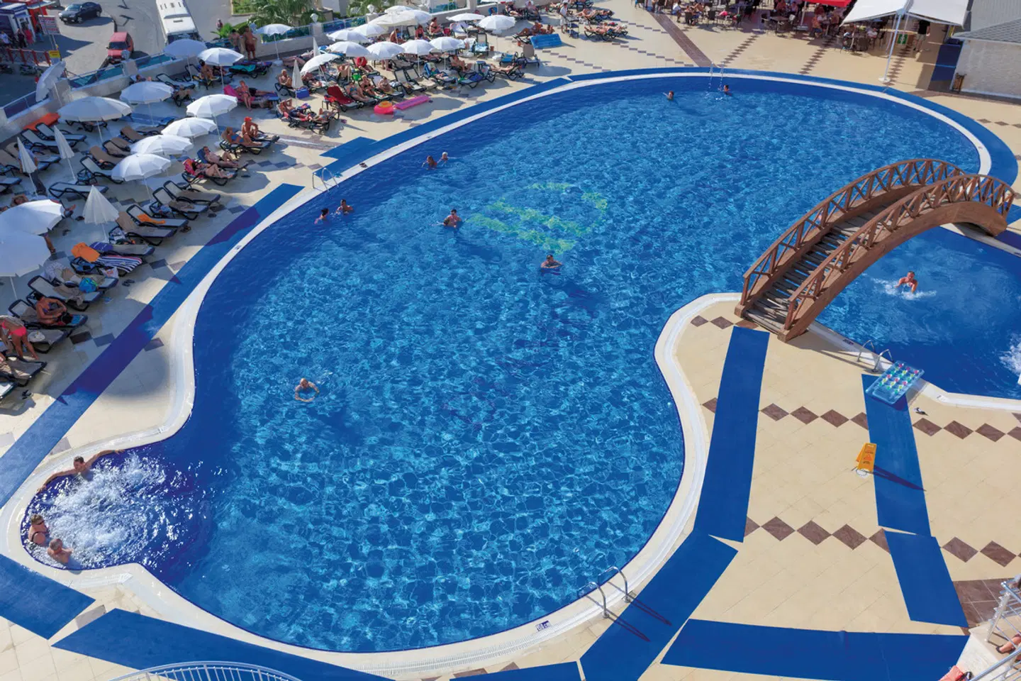 Diamond Hill Resort OUTDOOR_POOL