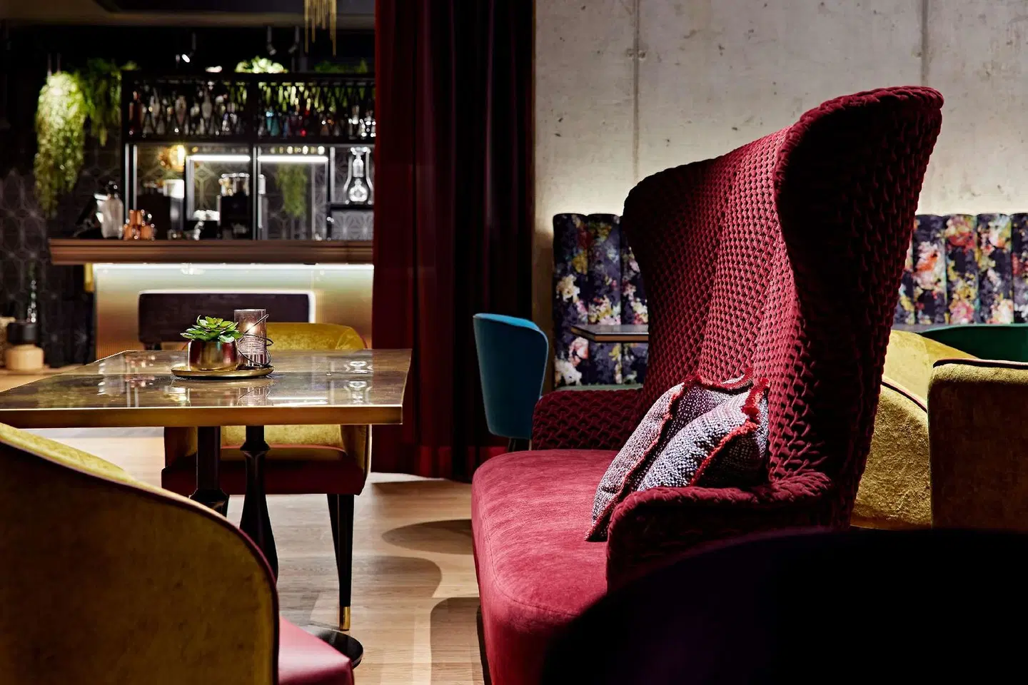 me and all hotel dusseldorf oberkassel, part of JdV by Hyatt Bar