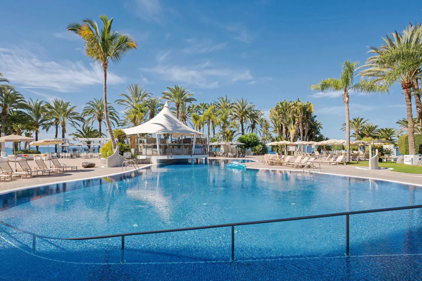 Radisson Blu Resort Gran Canaria OUTDOOR_POOL