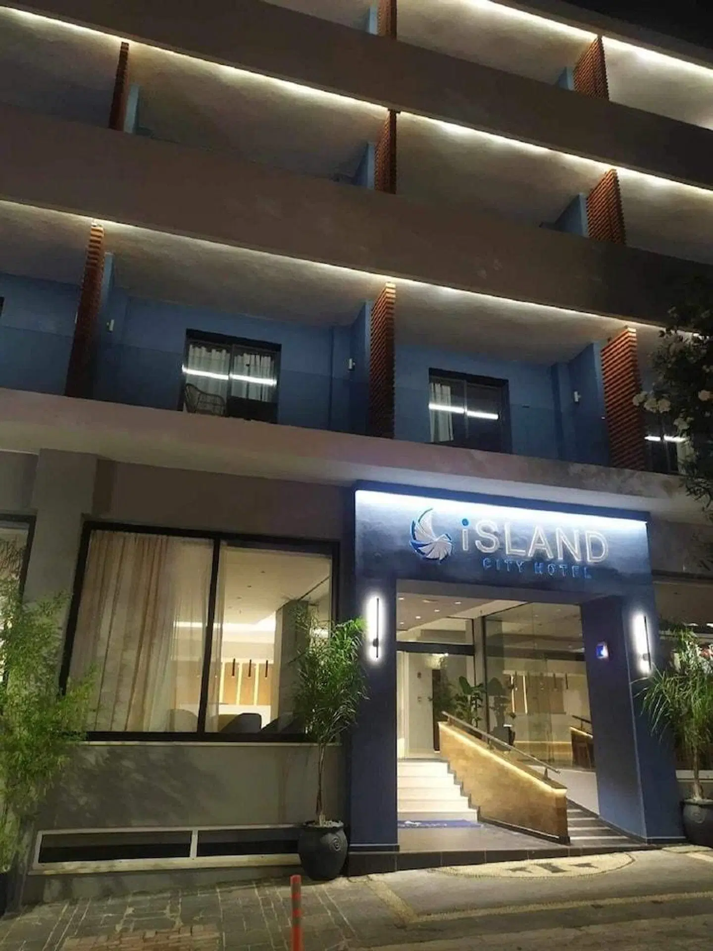 Island City Boutique Hotel EXTERIOR