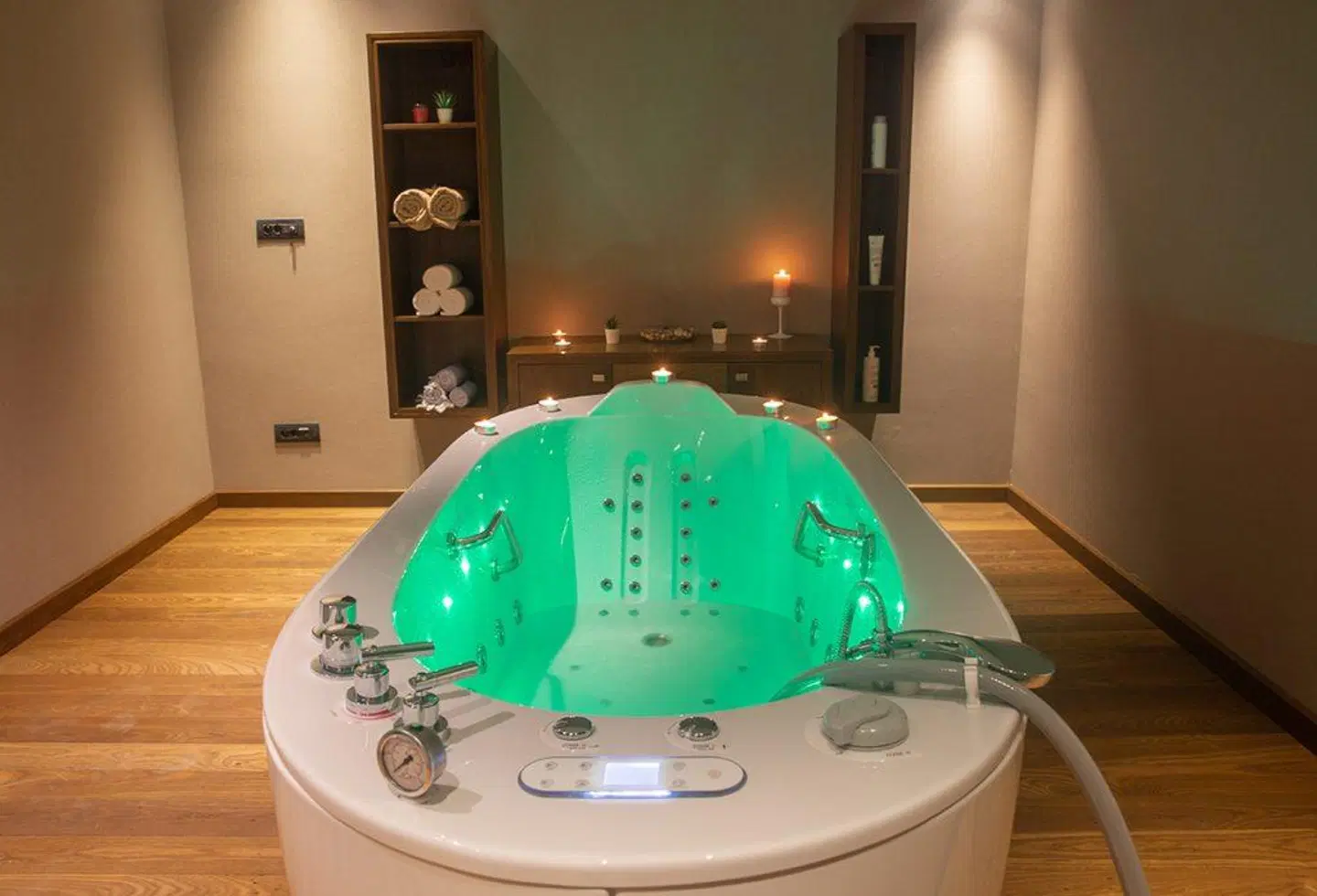 On'Live Deluxe Hotel HEALTH_BEAUTY