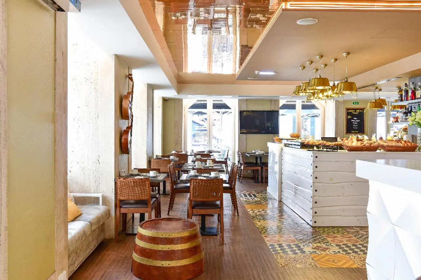 My Story Hotel Ouro Bar