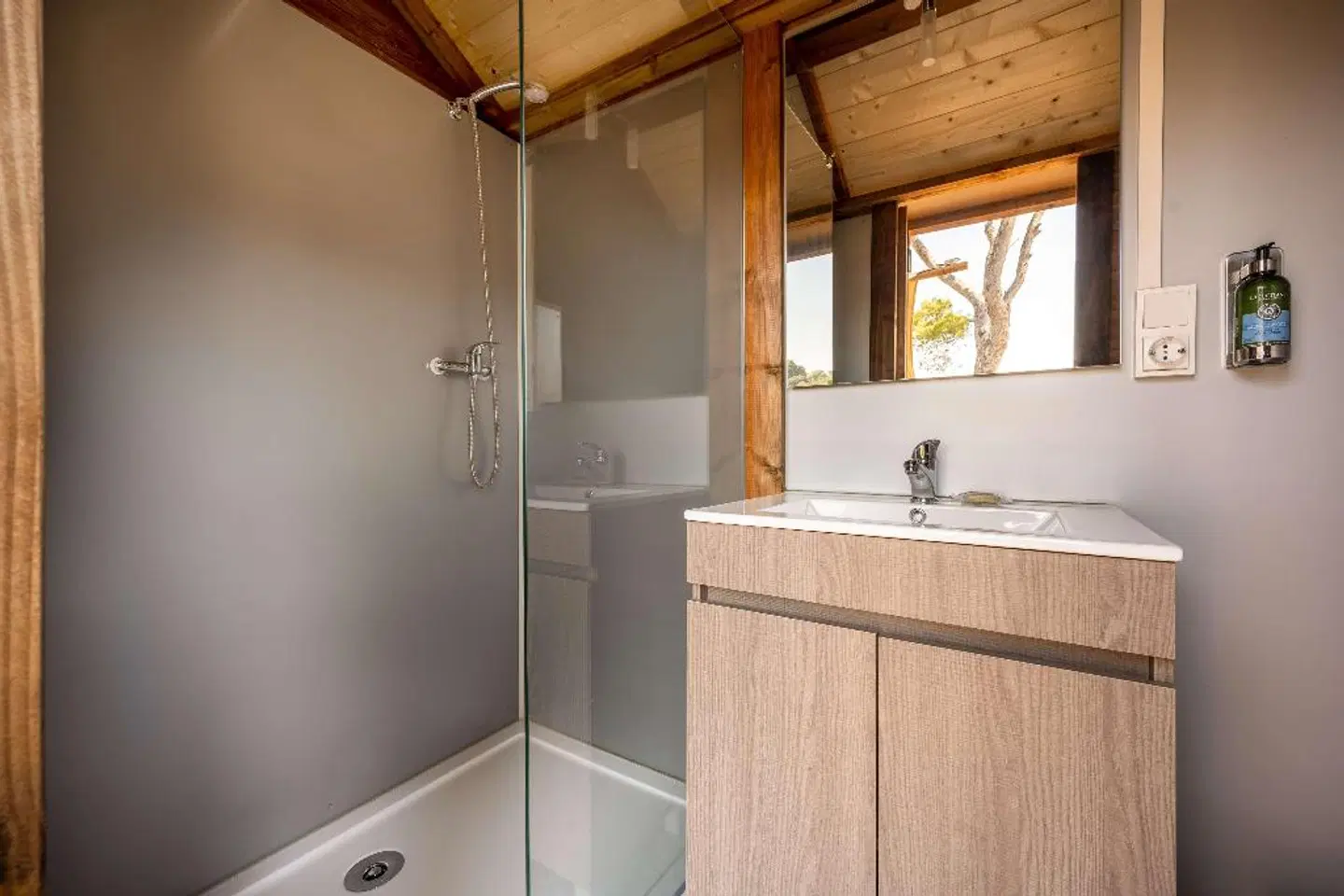 Talaia Plaza Ecoresort Badezimmer