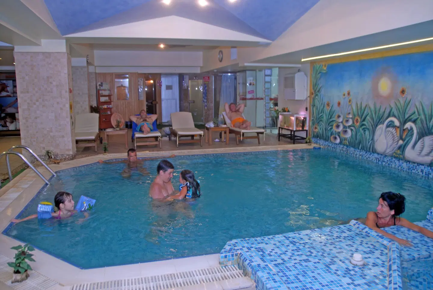 Derici Hotel Hallenbad