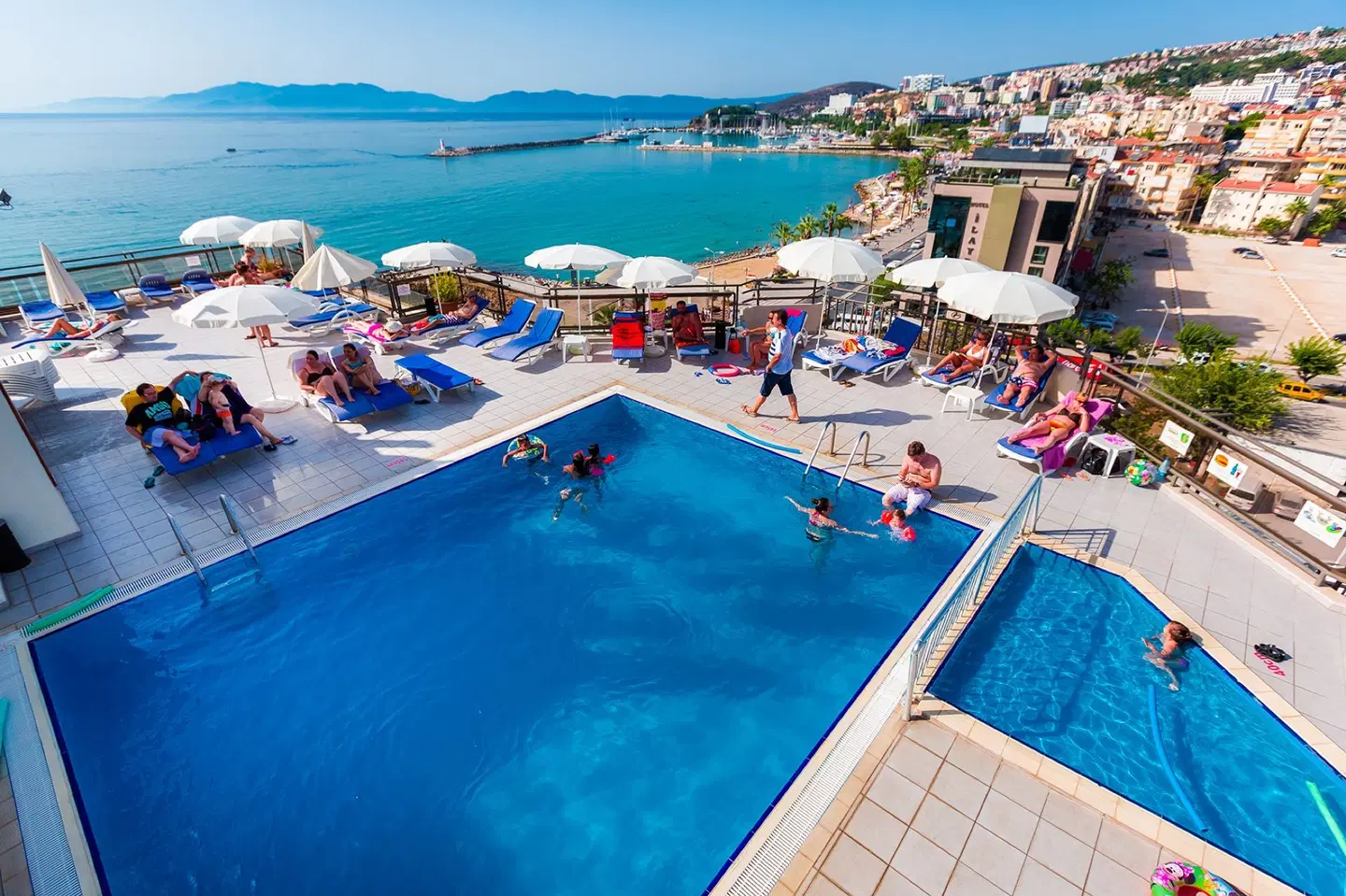 Derici Hotel OUTDOOR_POOL