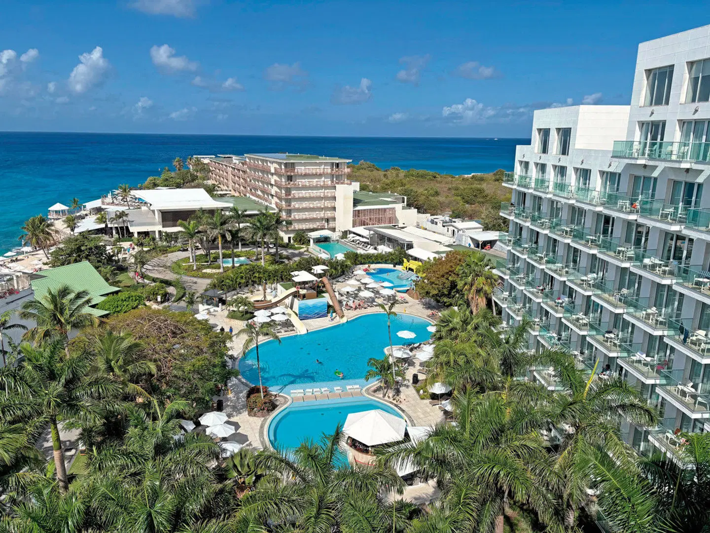 Sonesta Maho Beach Resort, Casino & Spa EXTERIOR