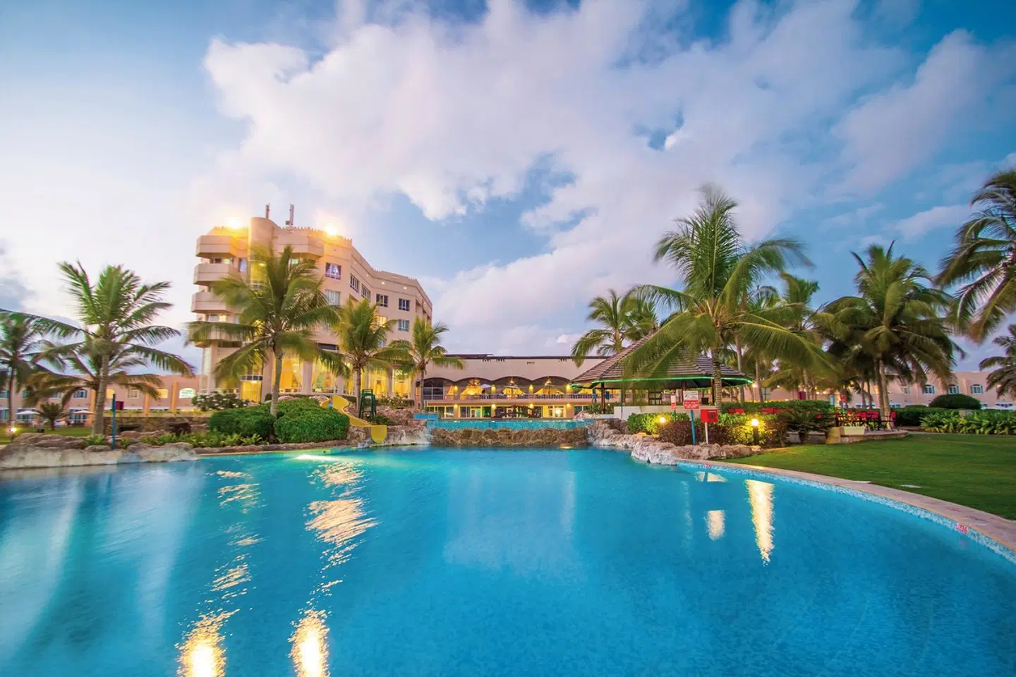 Crowne Plaza Resort Salalah OUTDOOR_POOL