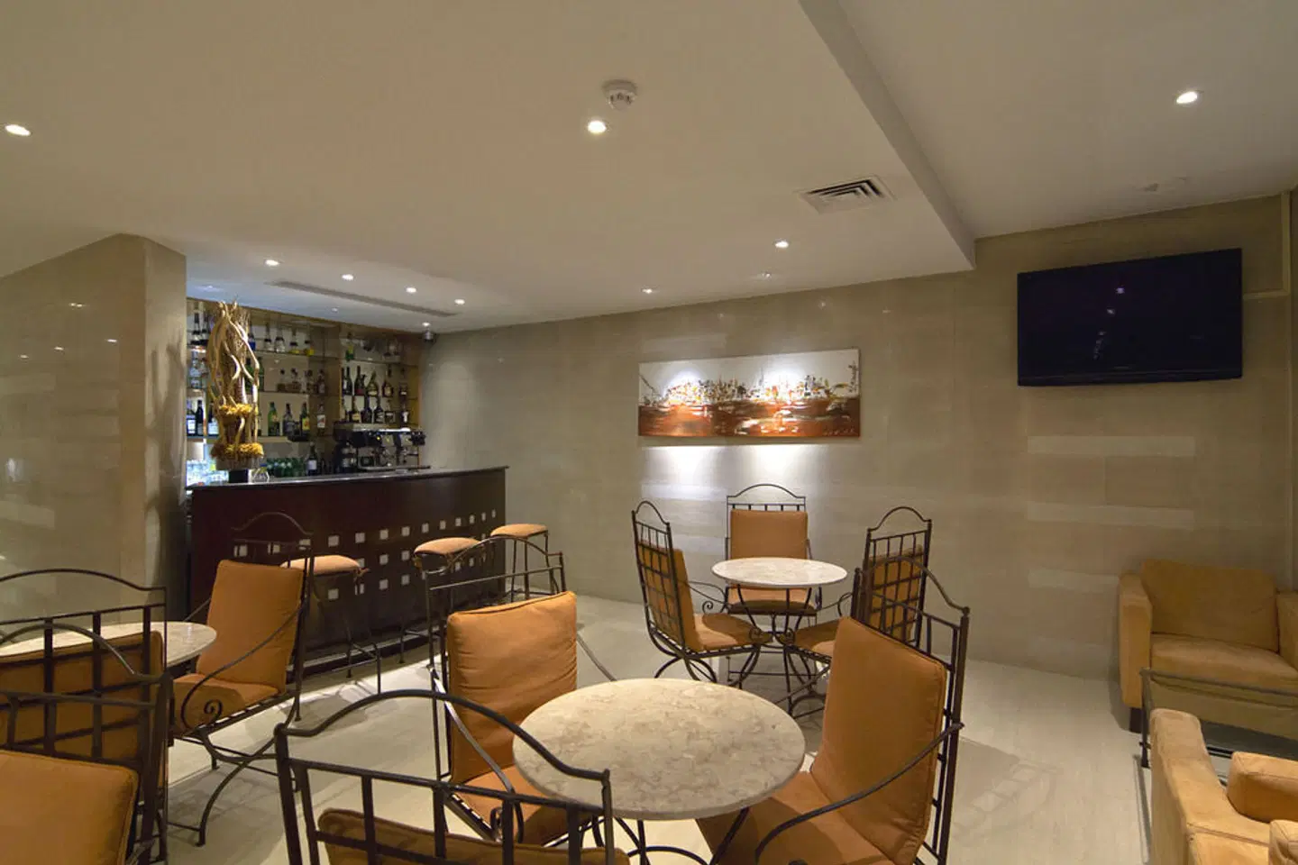 SANA Executive Hotel Bar