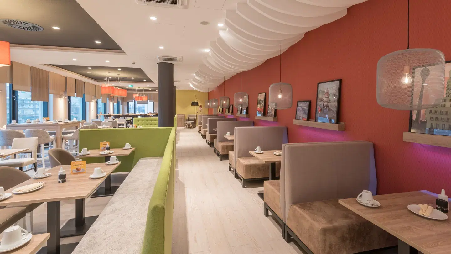 Holiday Inn Dusseldorf City Toulouser All. by IHG Bar