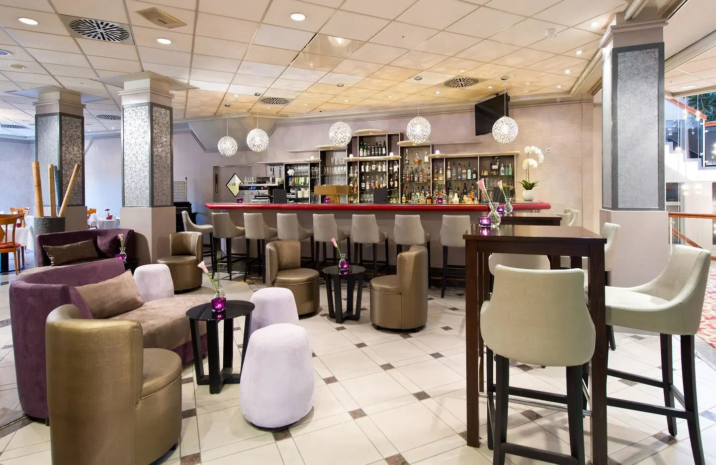 Leonardo Hotel Köln Bar