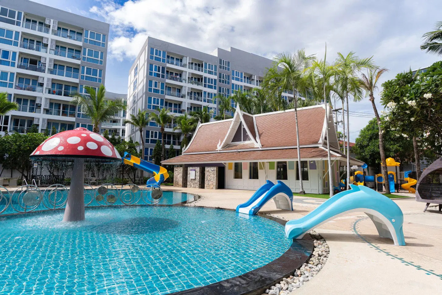 Heeton Concept Pattaya OUTDOOR_POOL