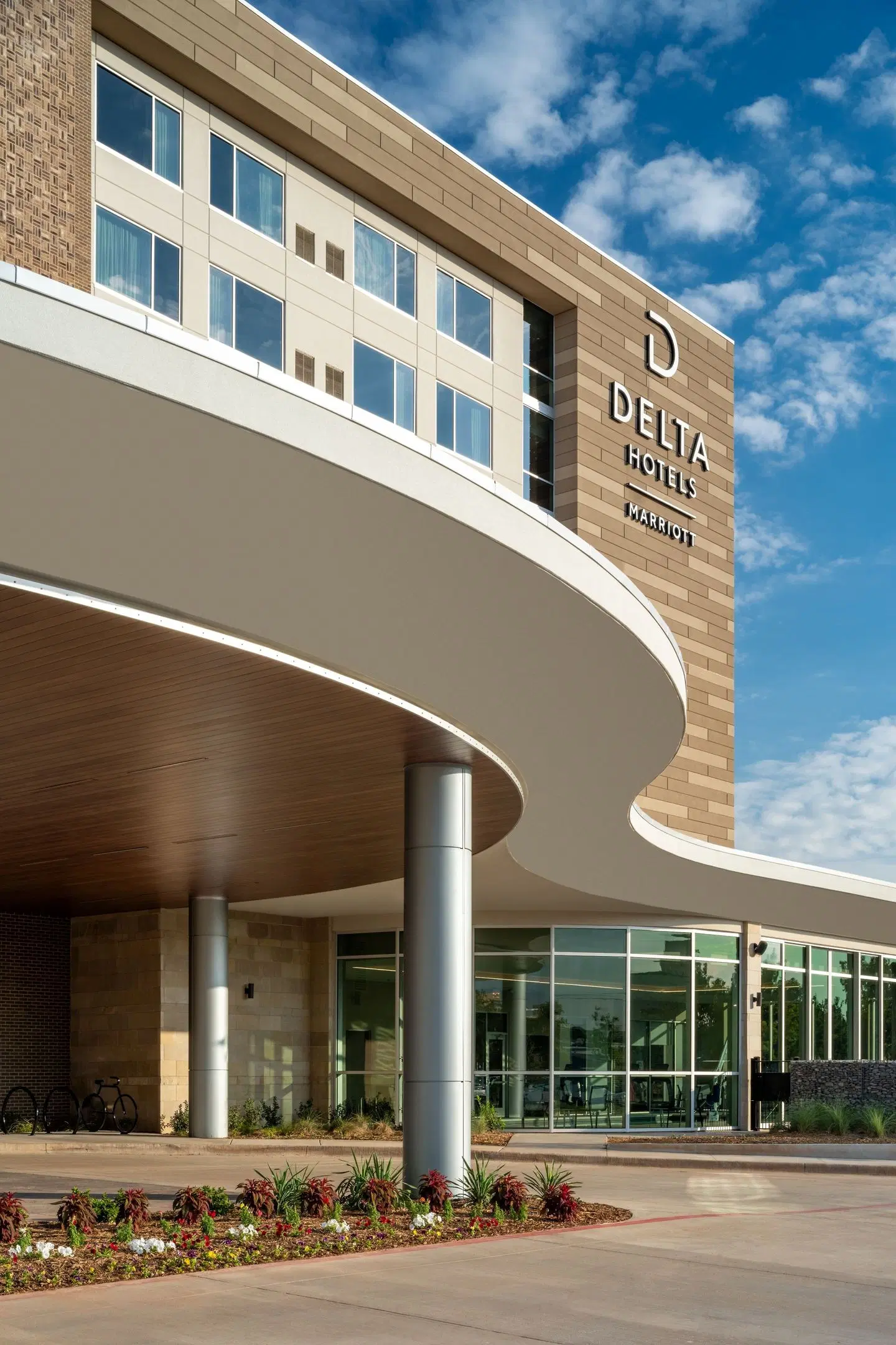 Delta Hotels by Marriott Wichita Falls Convention Center EXTERIOR
