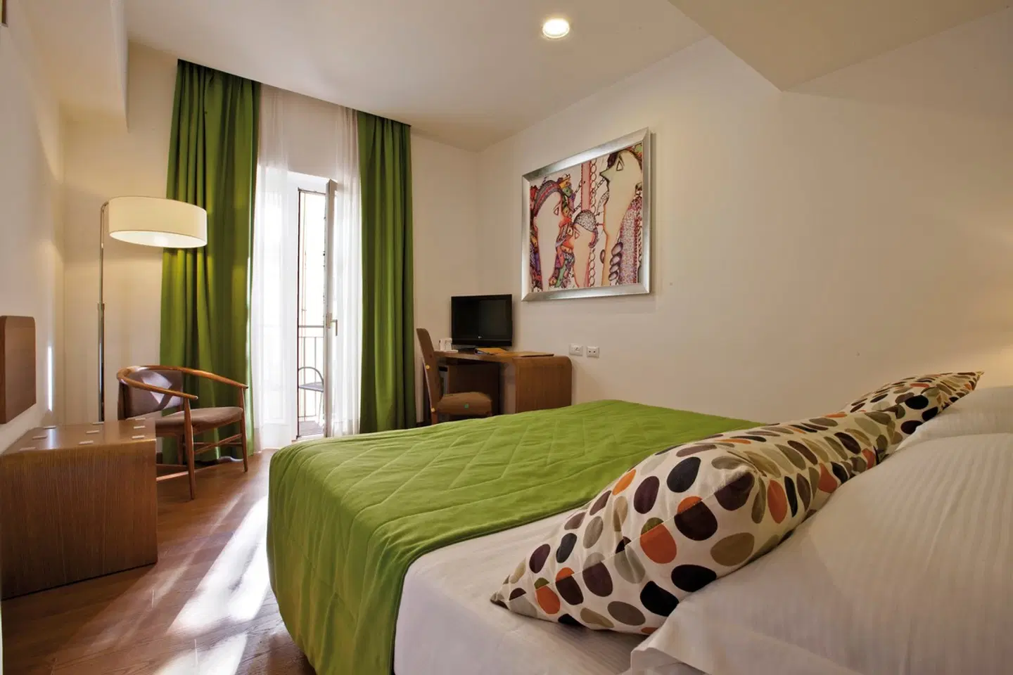 Plaza Sorrento ROOM_EXAMPLE