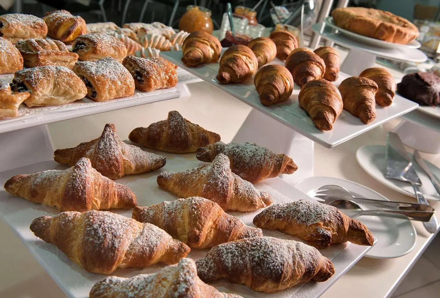 Holiday Inn Express Langhe Cherasco LOUNGE_LOBBY