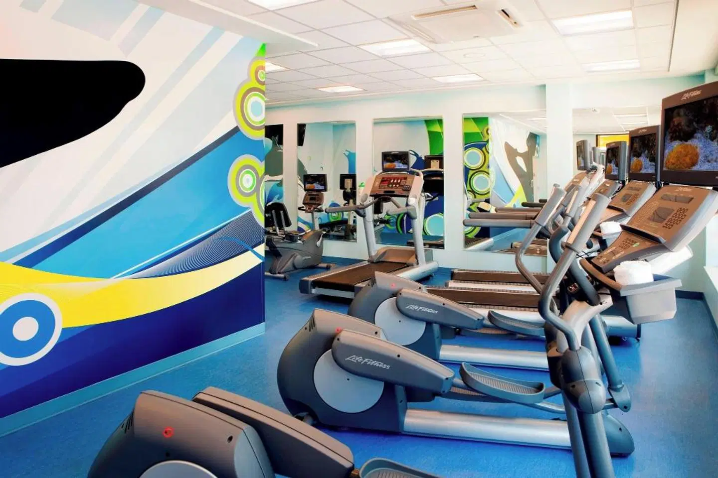 Fairfield Inn & Suites by Marriott Orlando At SeaWorld SPORTS_AND_LEISURE