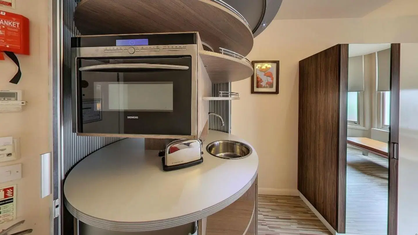 Simply Rooms & Suites Badezimmer