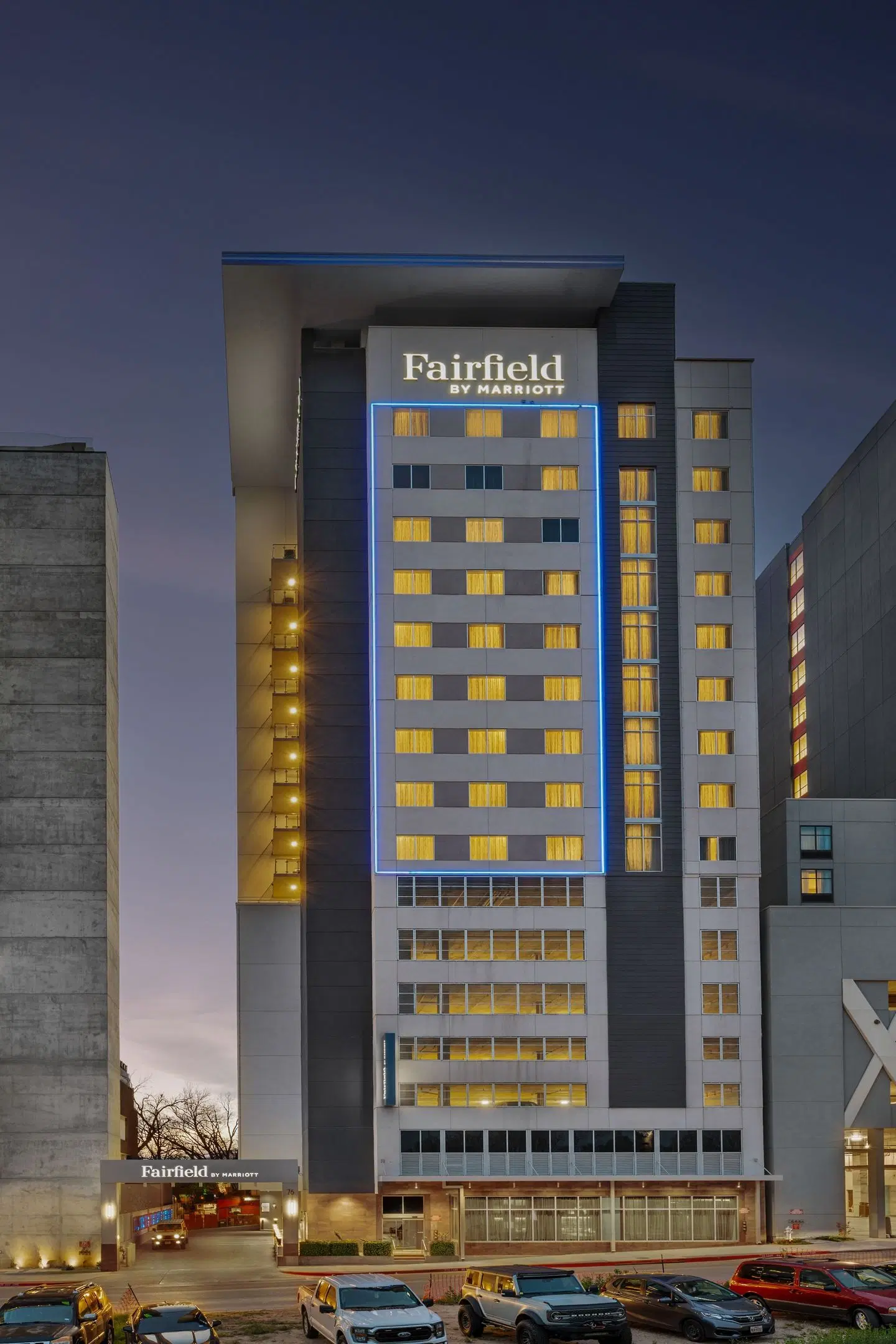 Fairfield by Marriott Inn and Suites Austin Downtown EXTERIOR
