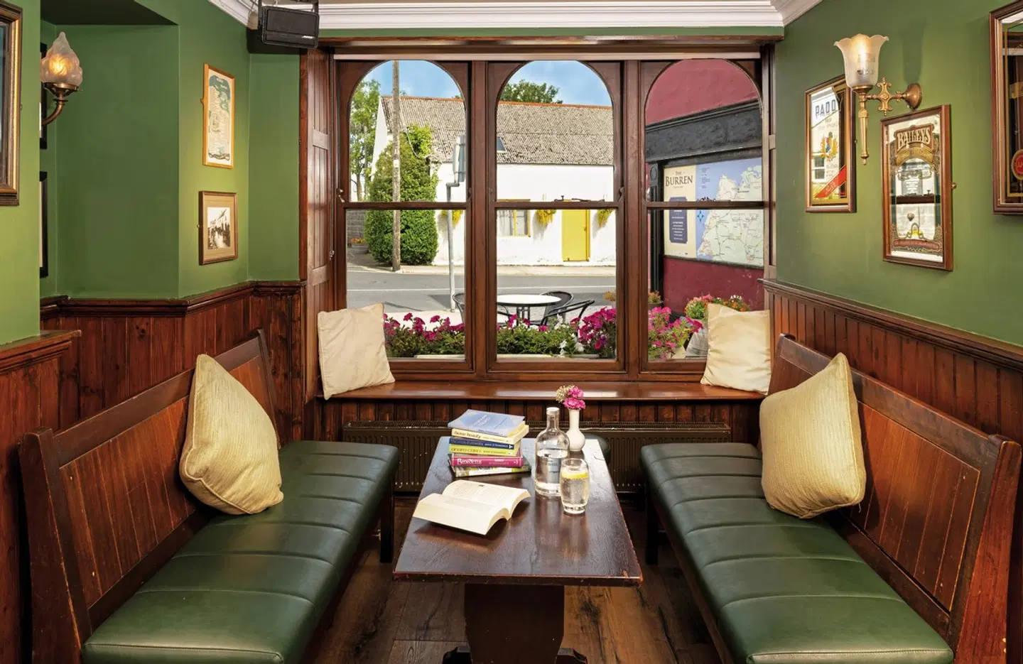 Hylands Burren ROOM_EXAMPLE