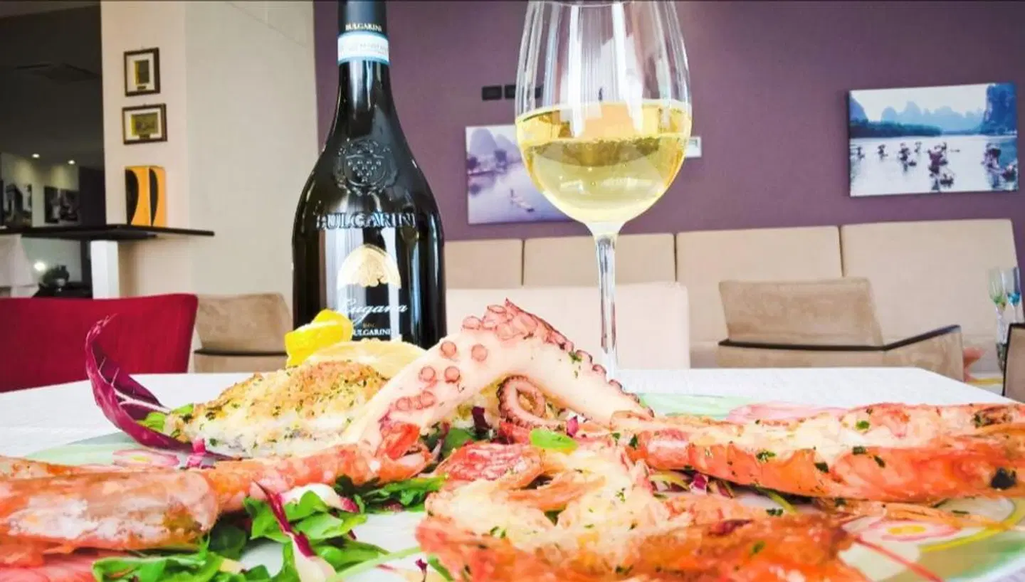 Arya by Mauro ROOM_EXAMPLE