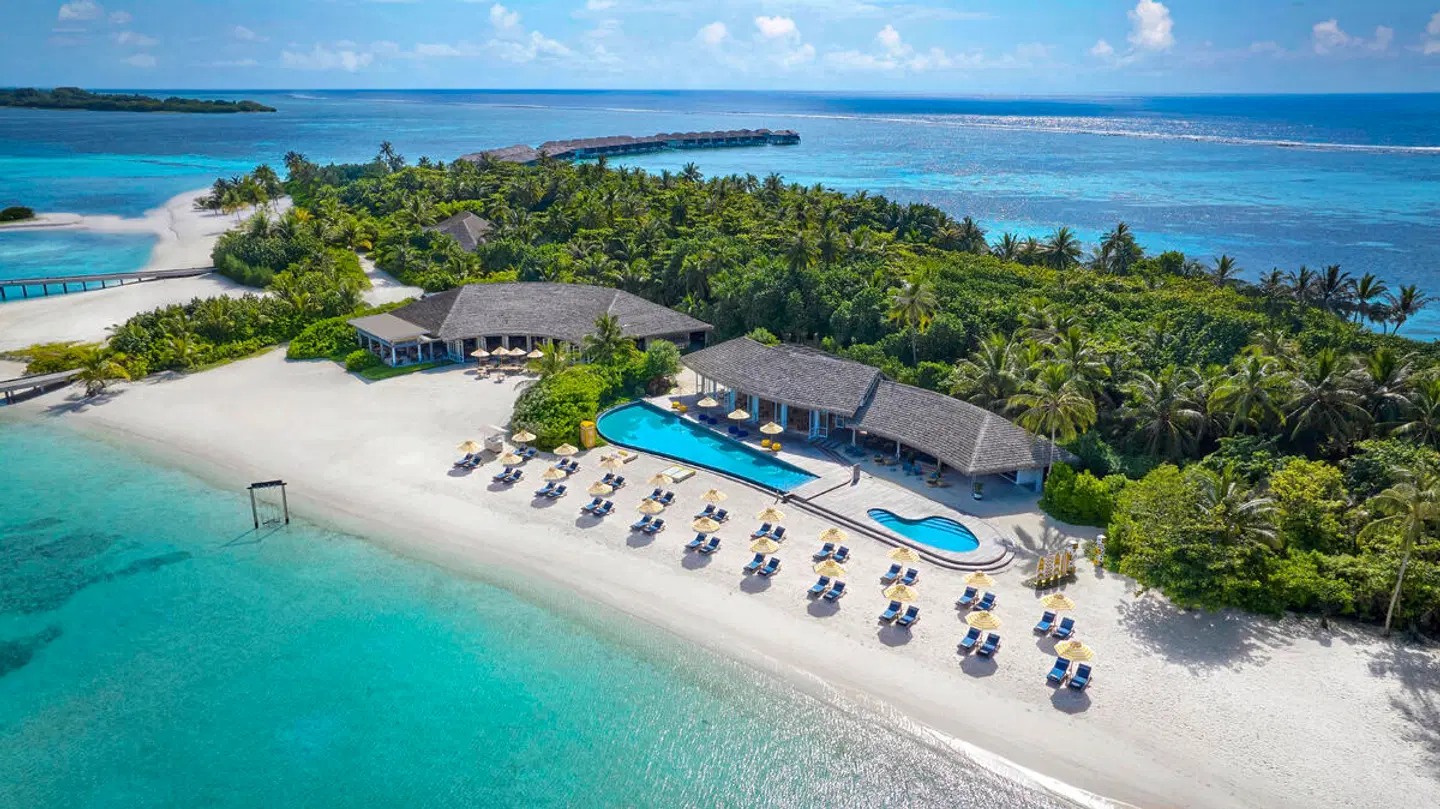 Le Méridien Maldives Resort & Spa EXTERIOR