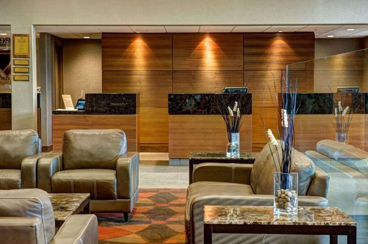 Radisson Hotel & Suites Fort McMurray LOUNGE_LOBBY