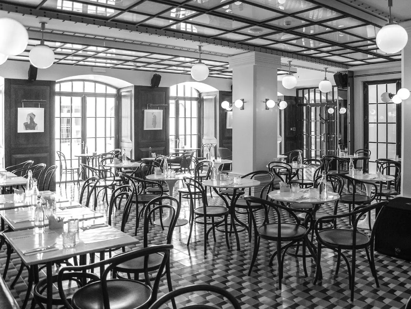 Browns Central Hotel Restaurant