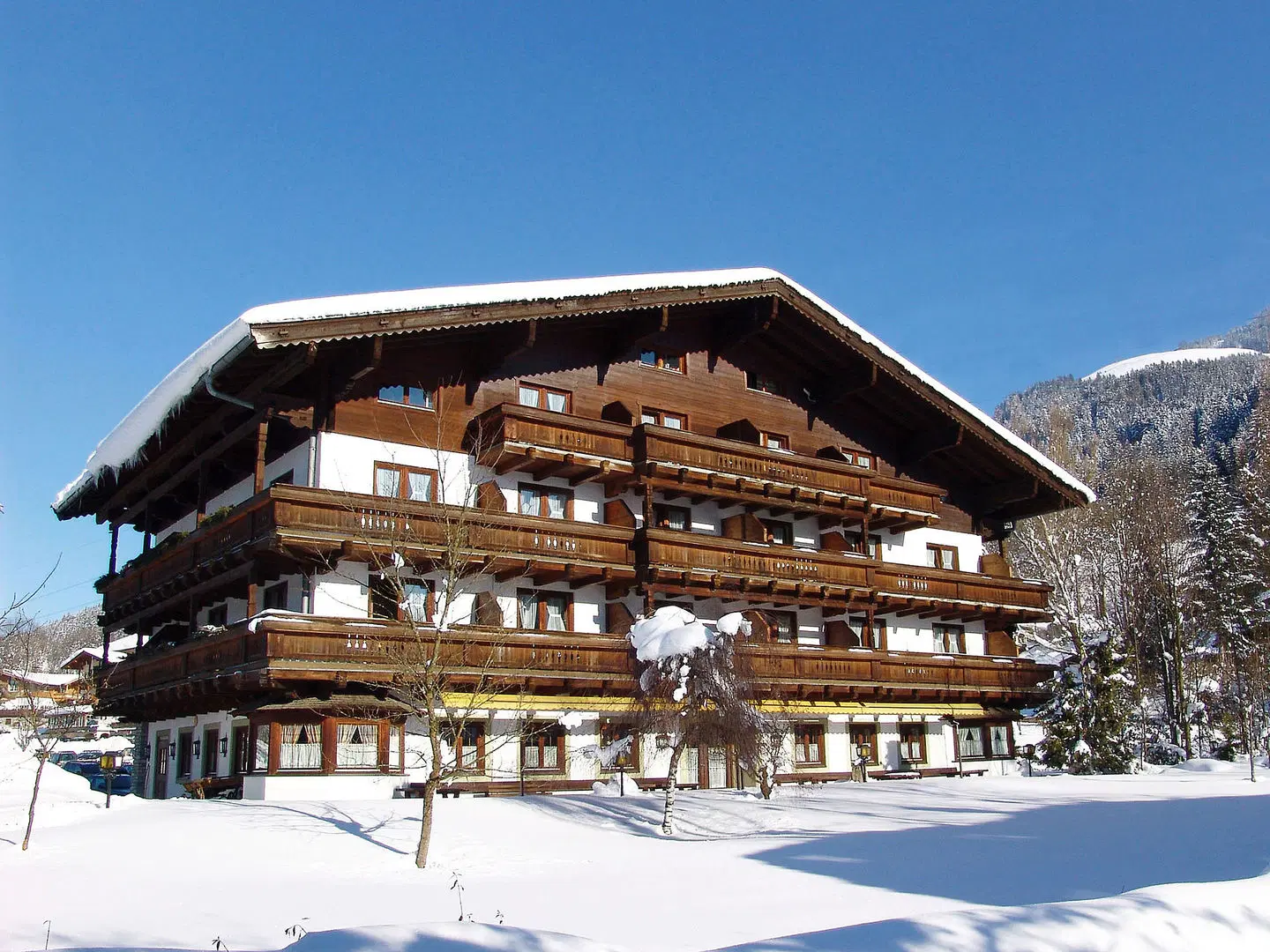 Kaiserhotel Kitzbühler Alpen EXTERIOR