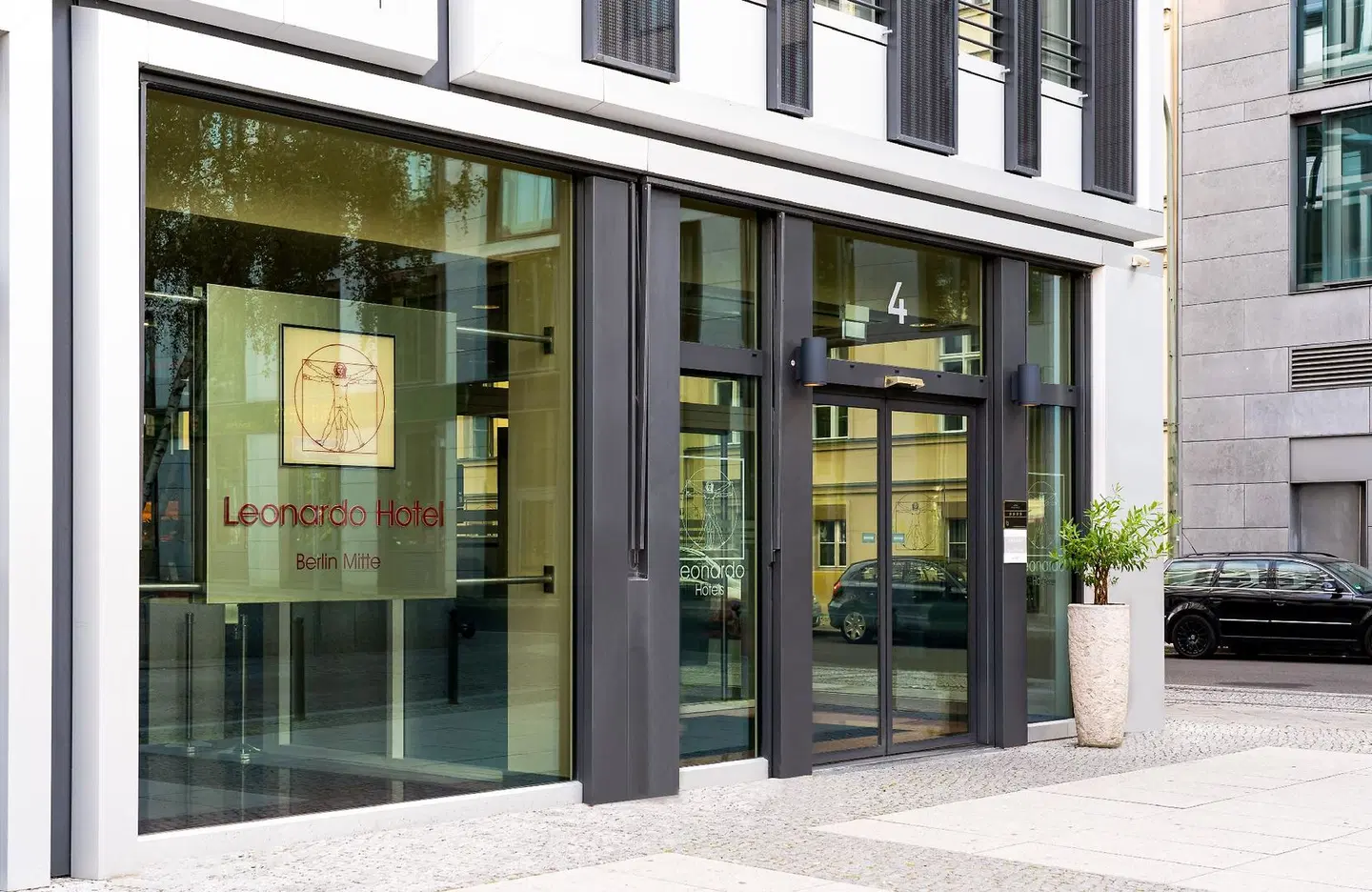 Leonardo Hotel Berlin Mitte EXTERIOR