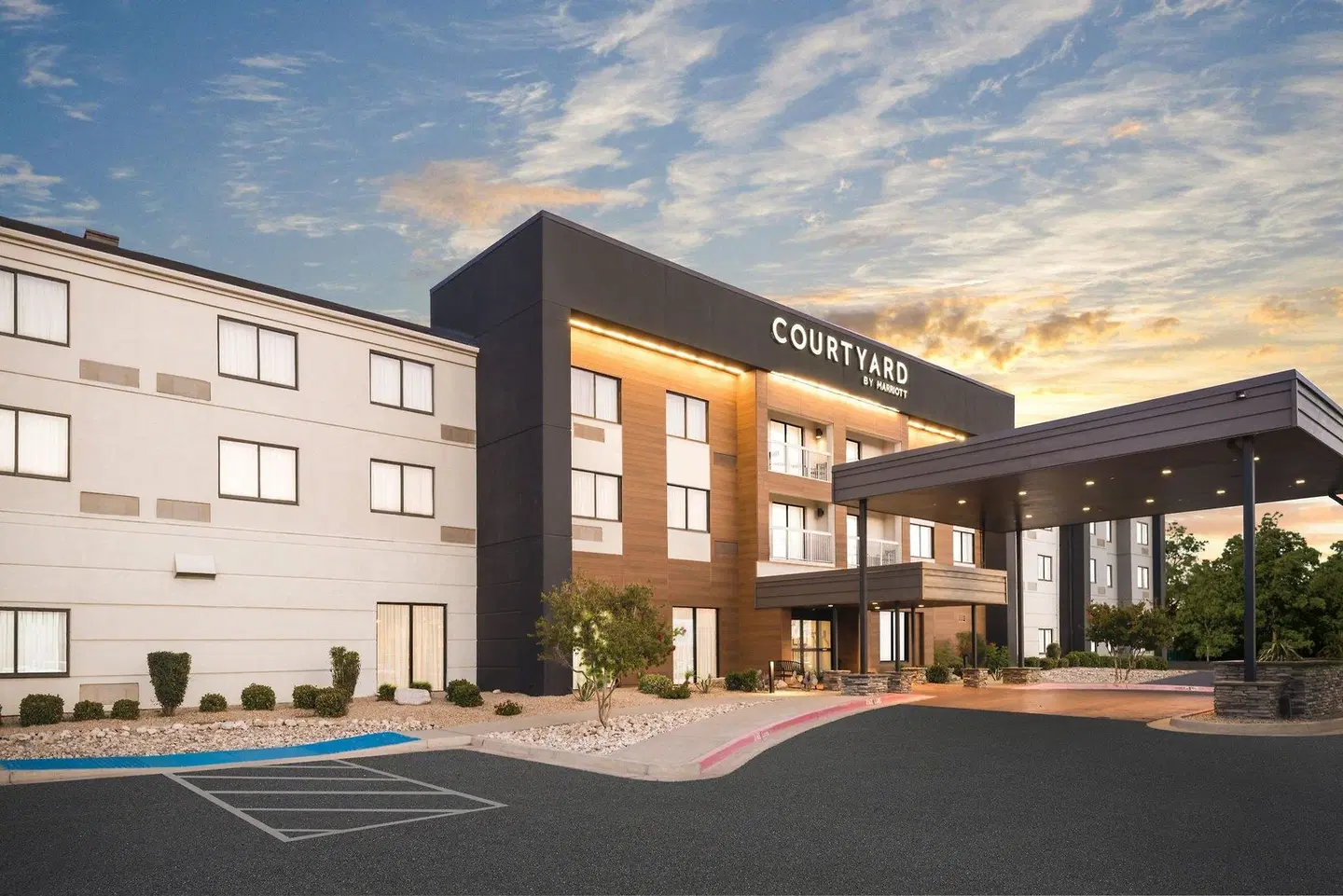 Courtyard by Marriott El Paso Airport EXTERIOR